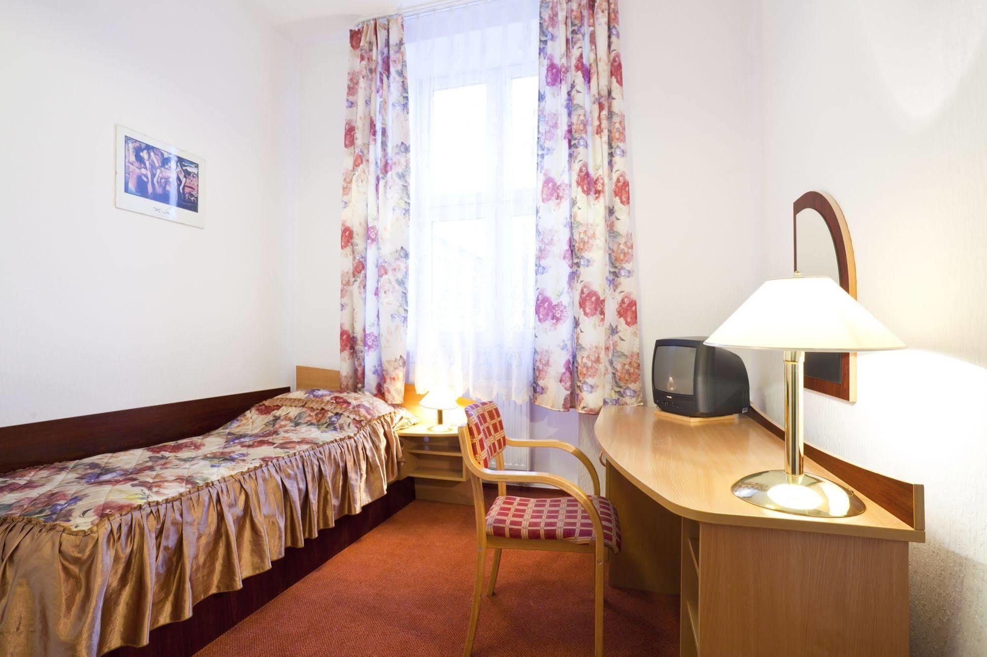 Aiden By Best Western Lodz Exteriör bild
