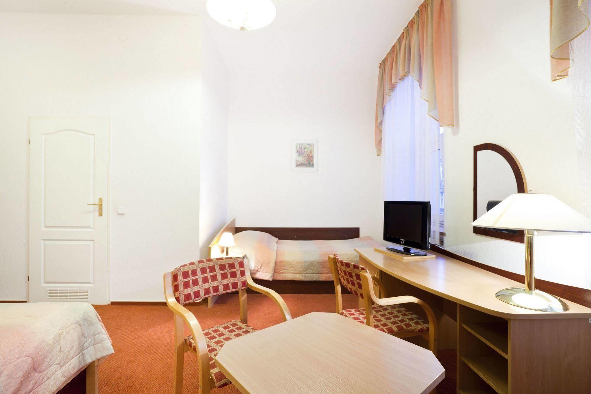 Aiden By Best Western Lodz Exteriör bild